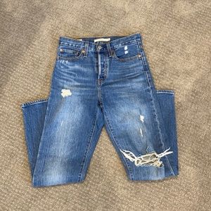 Levi’s Ankle Wedgie